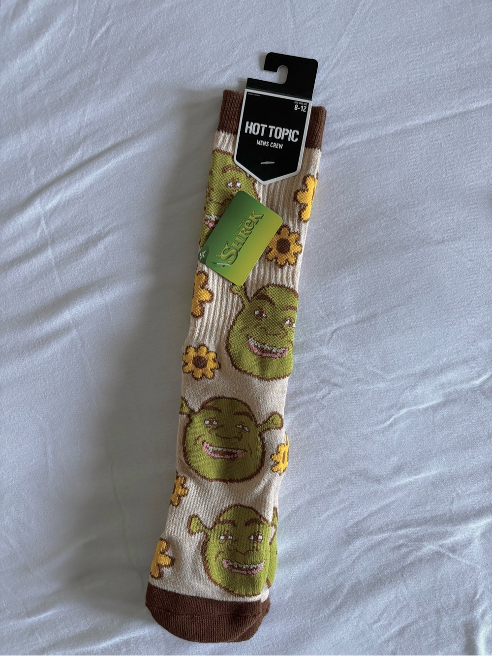 Hot Topic Shrek Crew Socks - Beige and Green